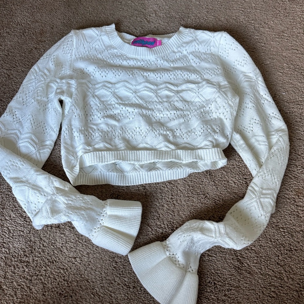 white edikted tight ling sleeve flared ends